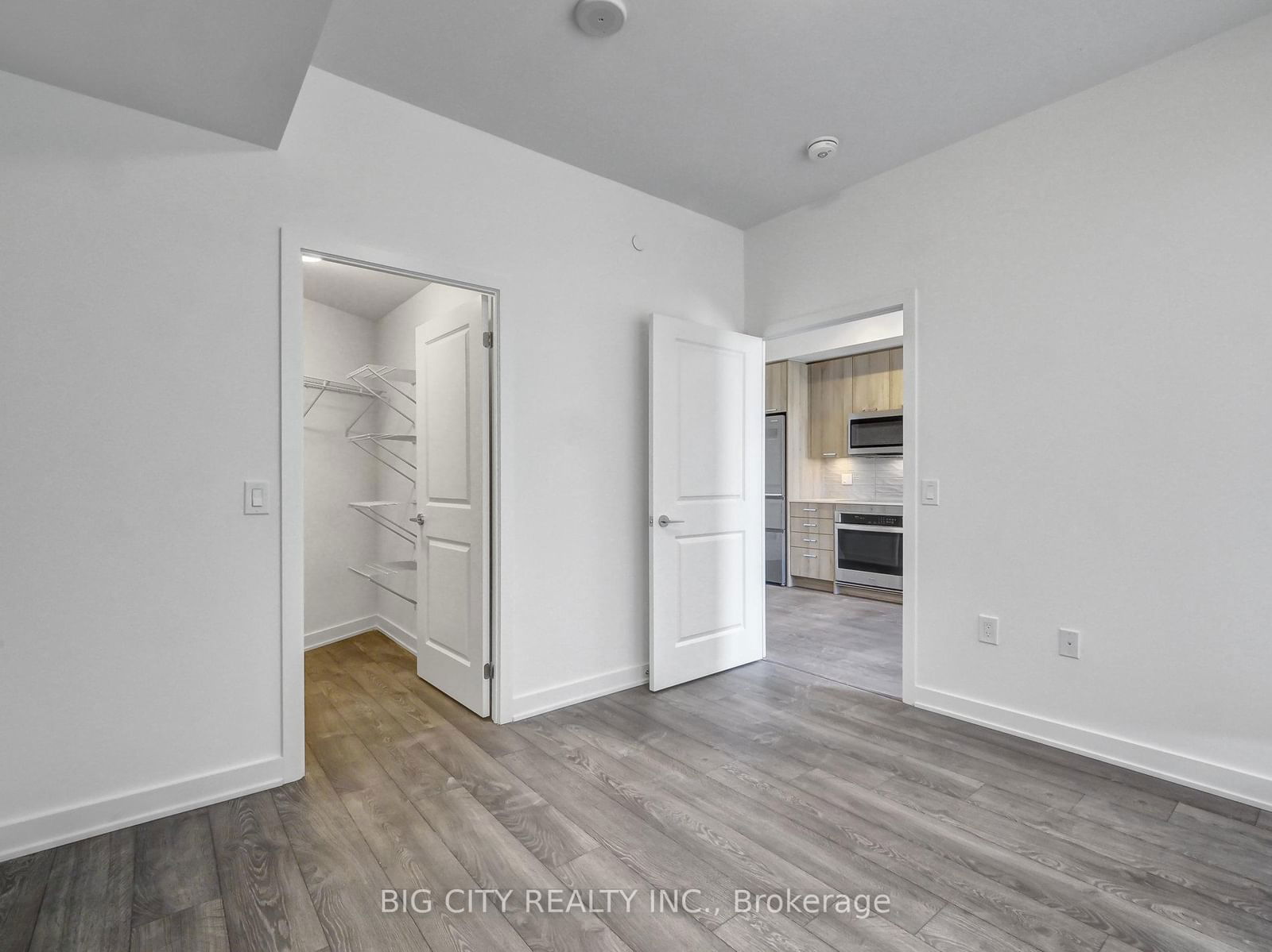 120 Eagle Rock Way, unit 211 for sale - image #26