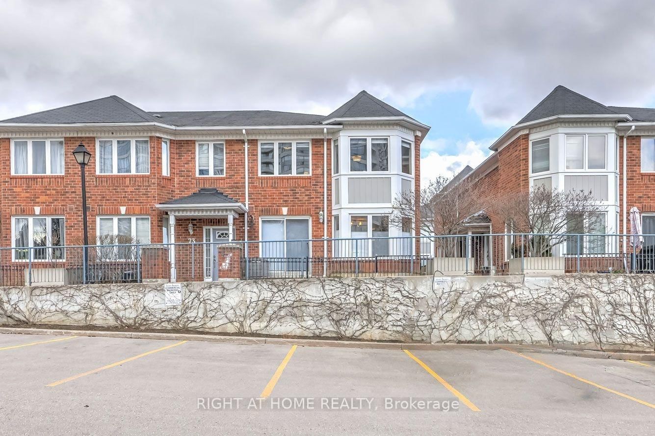 18 Clark Ave Townhomes, Vaughan, Toronto