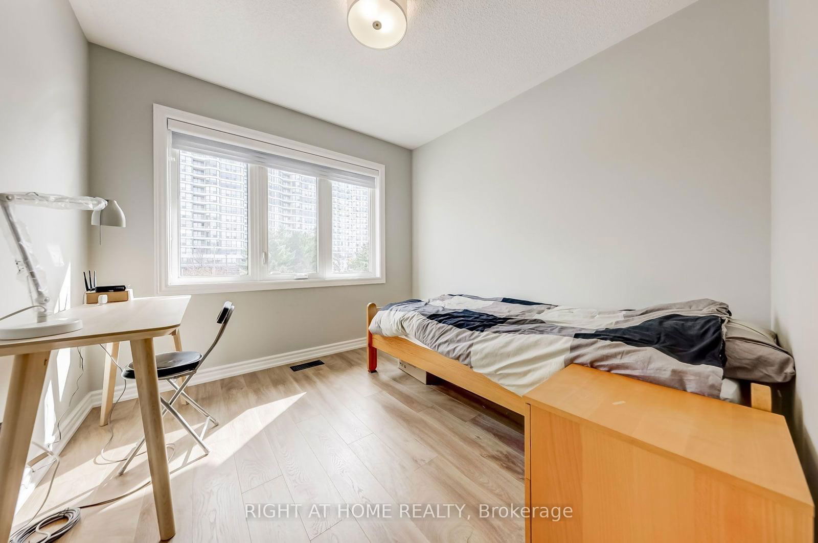 18 Clark Ave W, unit 74 for rent - image #18