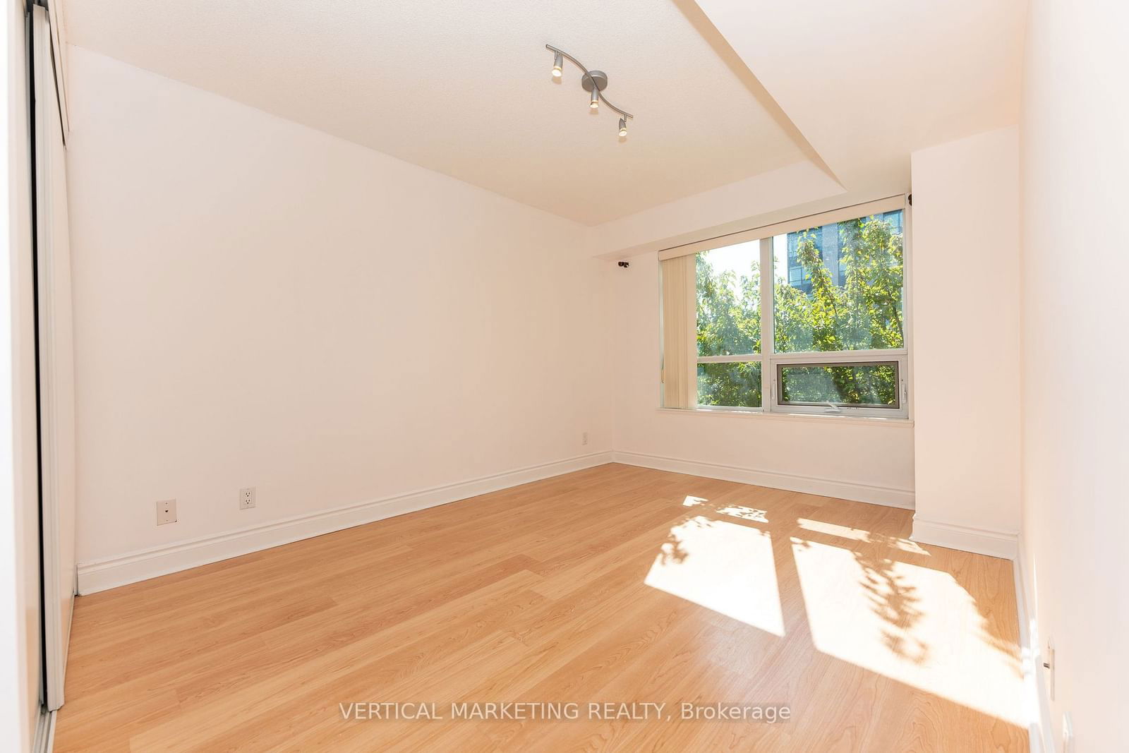 32 Clegg Rd, unit 217 for rent - image #18