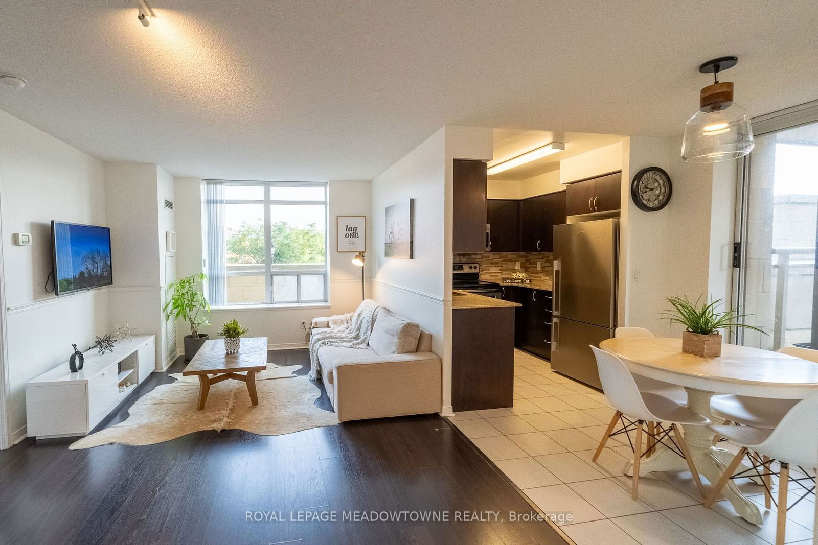 75 King William Cres, unit 203 for sale - image #8