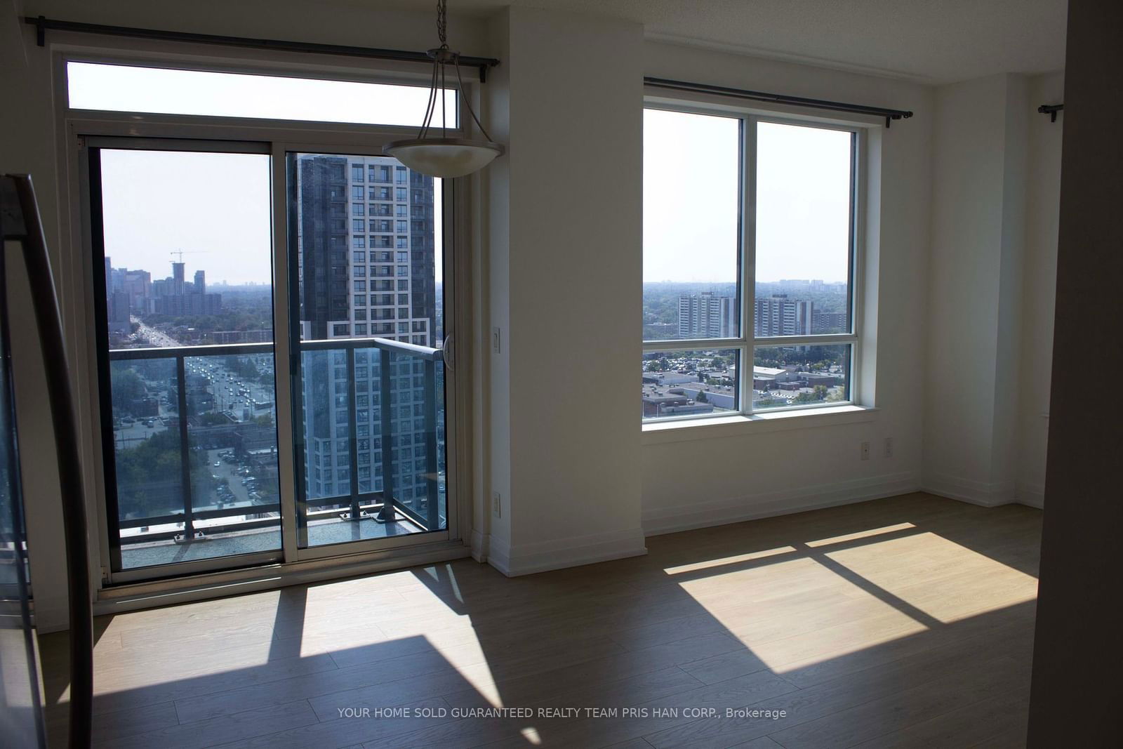 7165 Yonge St S, unit 2309 for rent - image #4