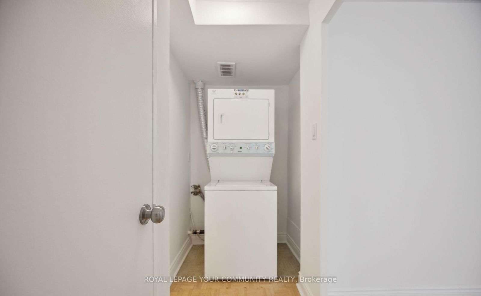 21 Elizabeth St S, unit 403 for rent - image #13