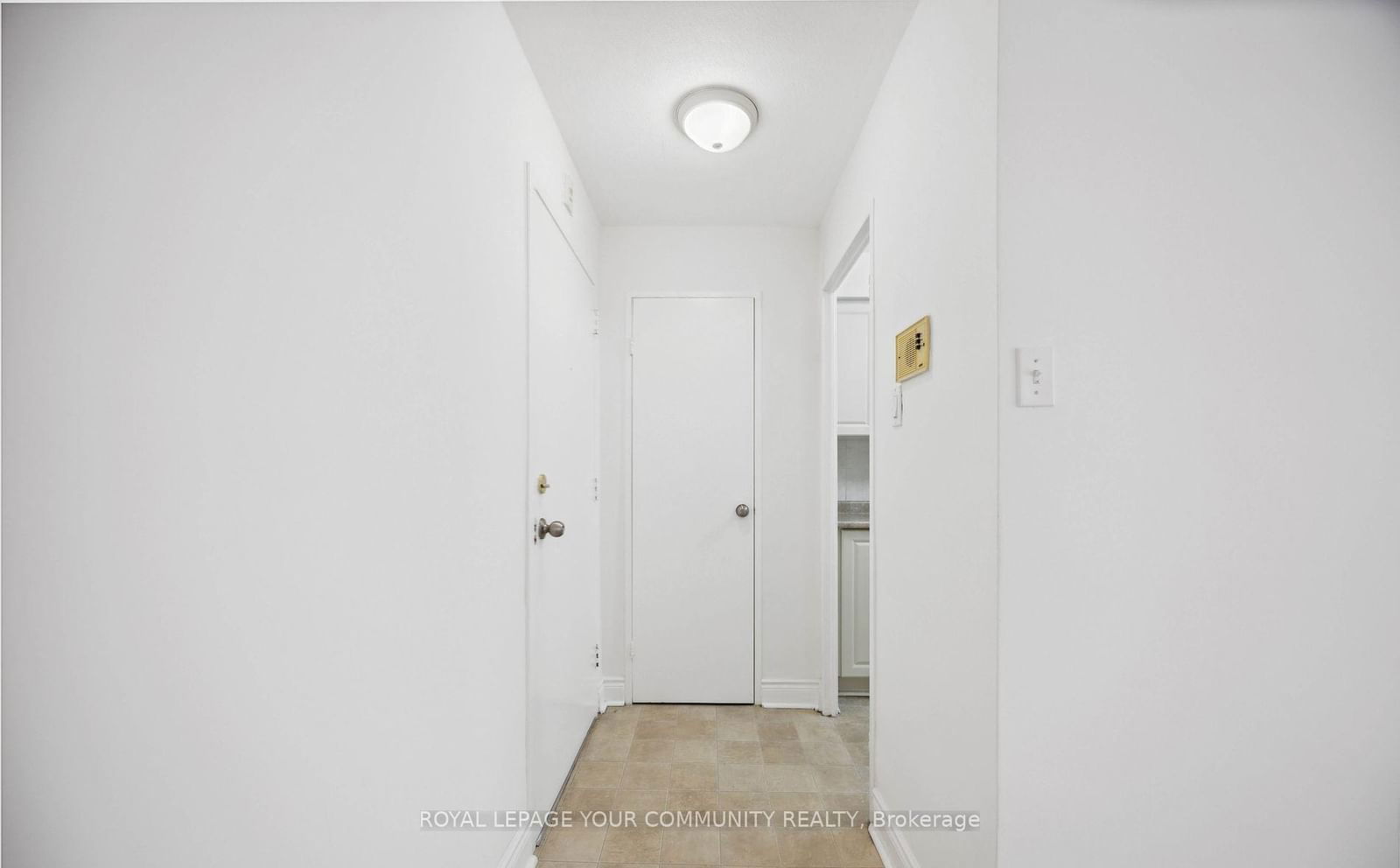 21 Elizabeth St S, unit 403 for rent - image #5