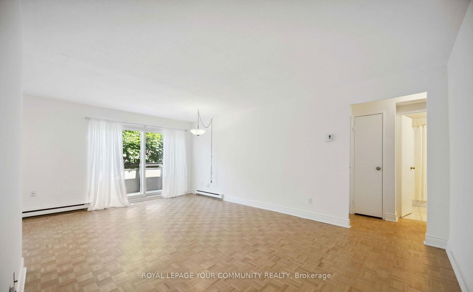 21 Elizabeth St S, unit 403 for rent - image #7