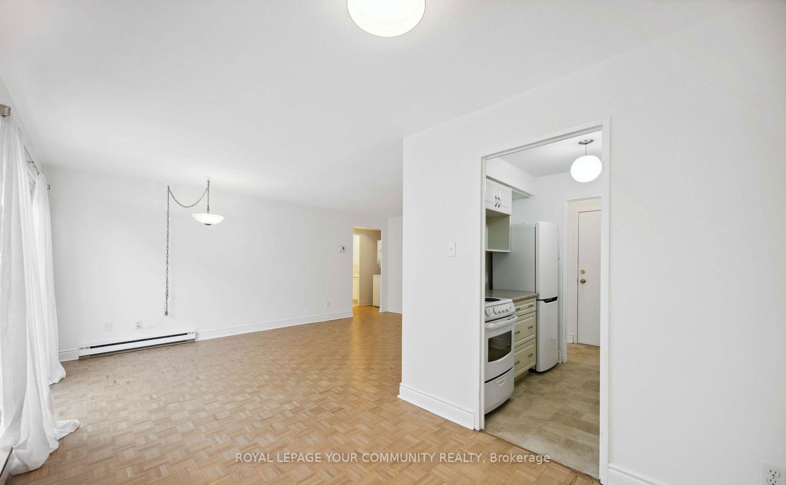 21 Elizabeth St S, unit 403 for rent - image #9