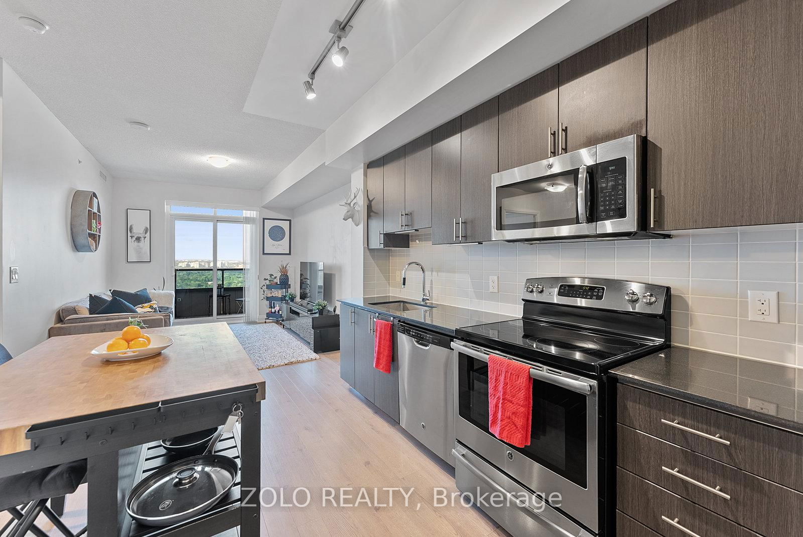 7171 Yonge St, unit 1603 for sale - image #6