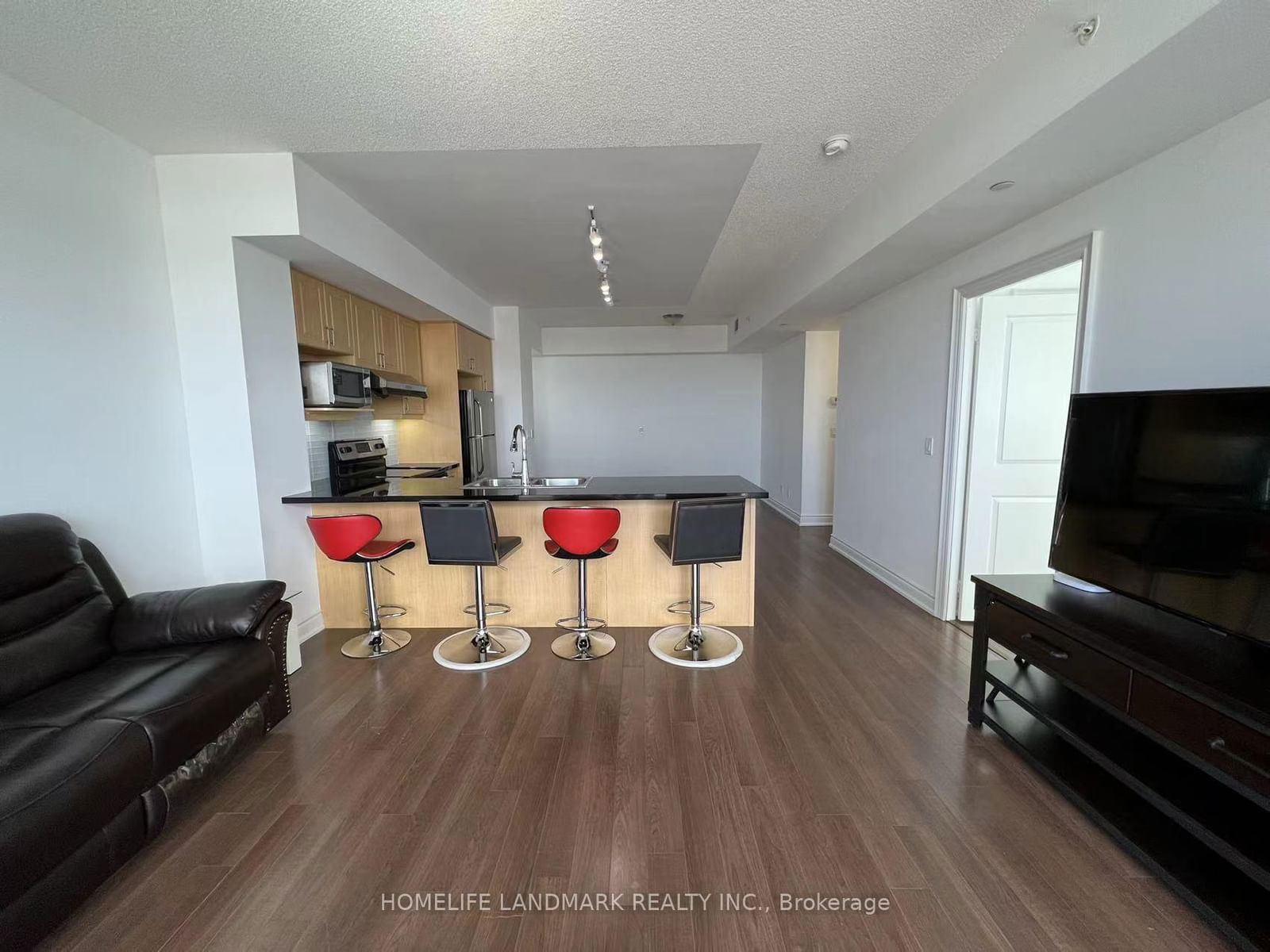 89 South Town Center Blvd, unit 1005 for rent - image #7