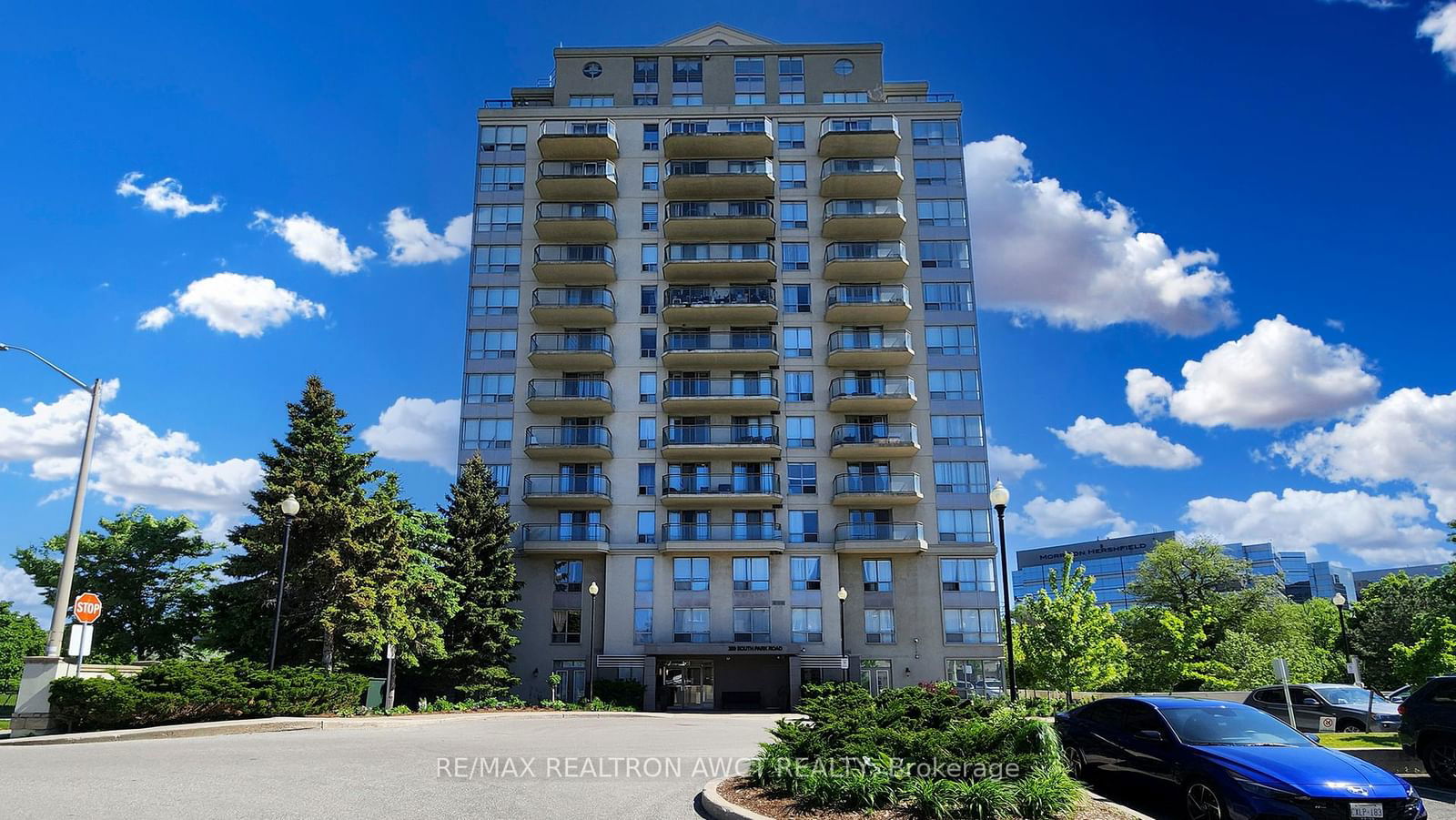 399 South Park Rd, unit 205 for sale - image #1