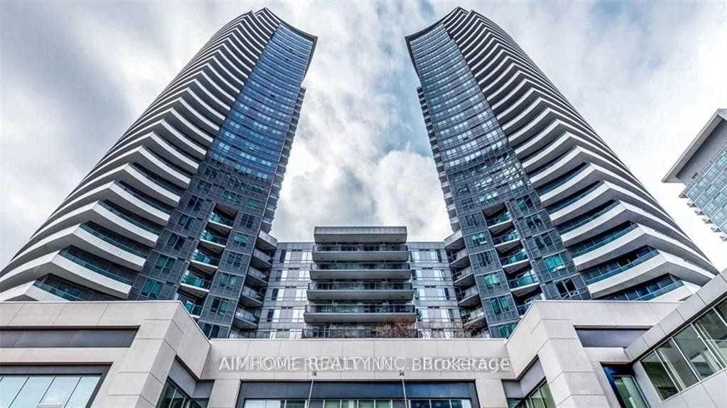 7161 Yonge St, unit 2028 for rent