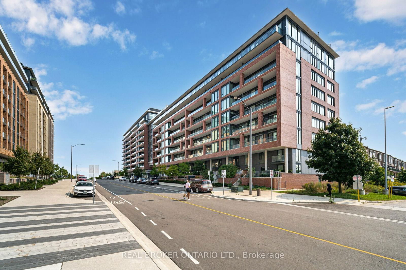 99 Eagle Rock Way, unit 611 for sale - image #1