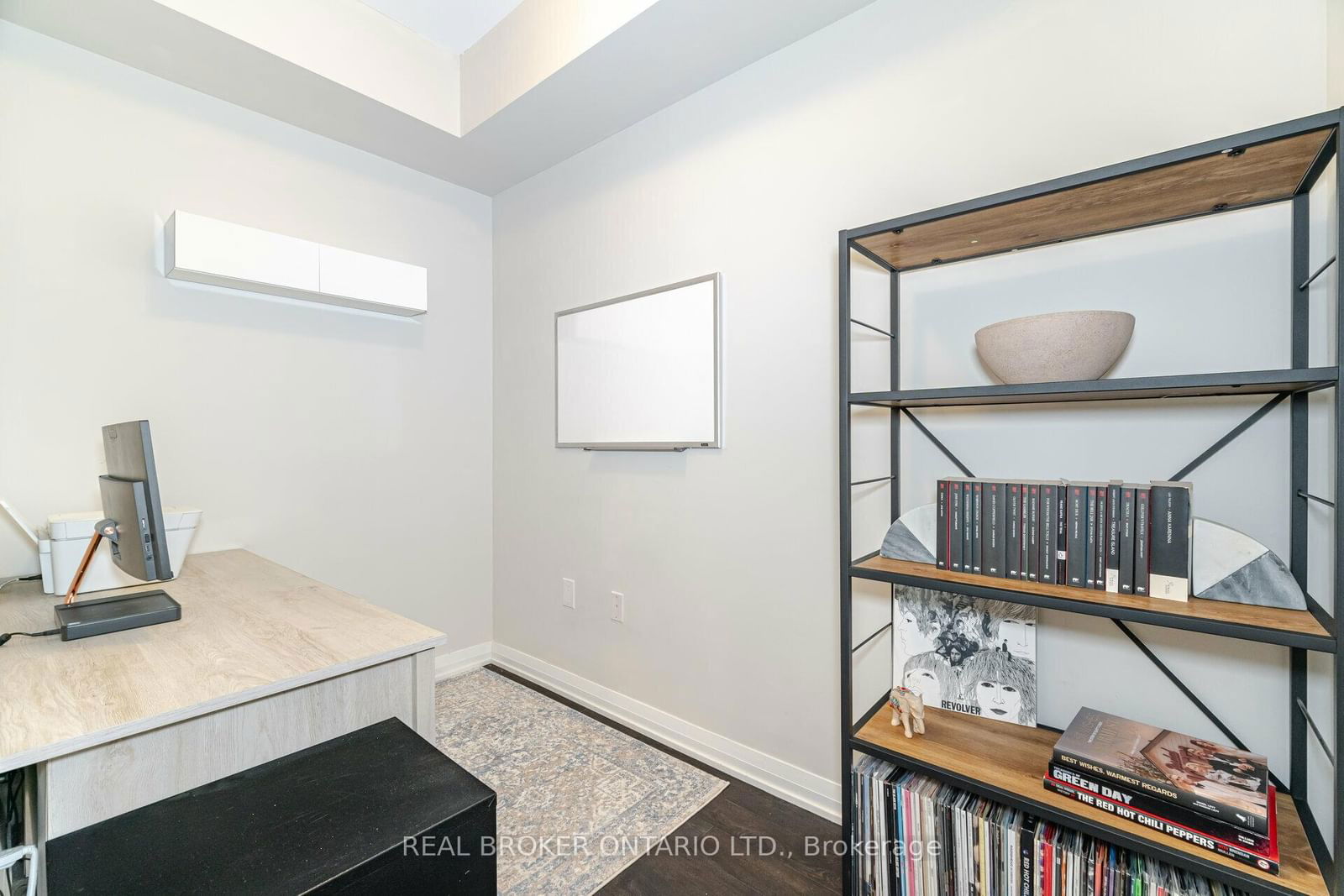 99 Eagle Rock Way, unit 611 for sale - image #20