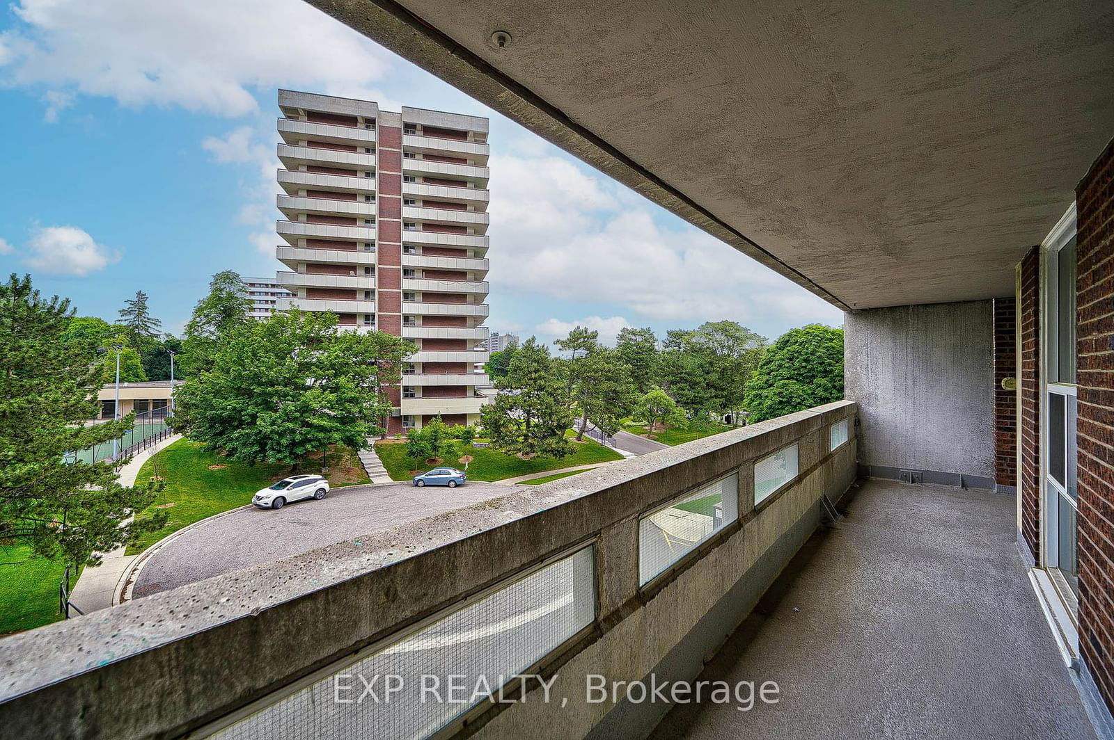 60 Inverlochy Blvd, unit 401 for sale - image #16