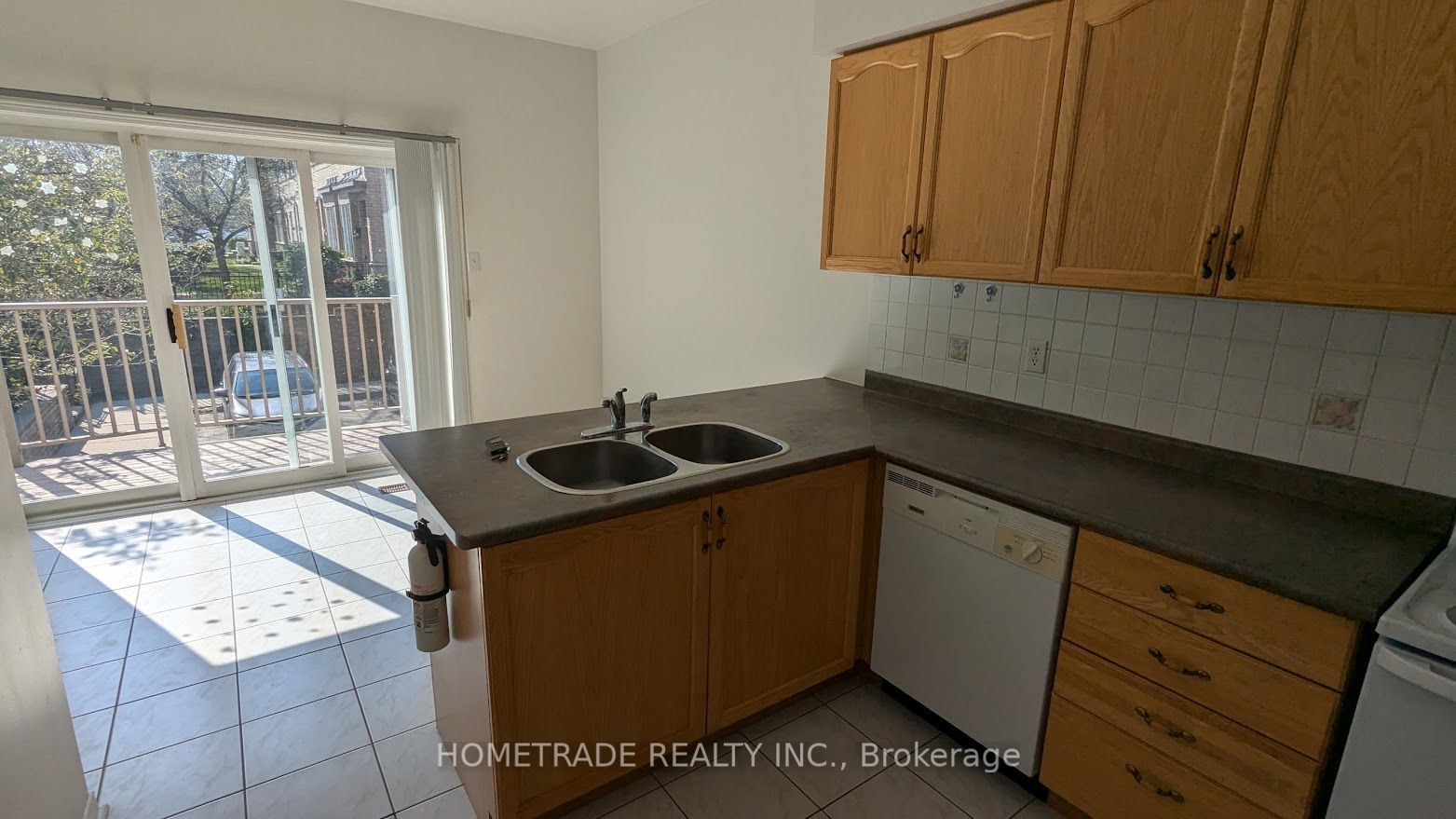 23 Observatory Lane, unit 72 for rent - image #8