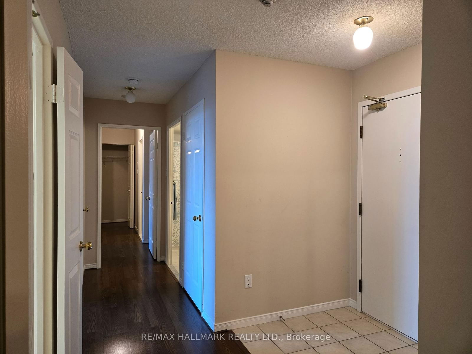 7825 Bayview Ave, unit 224 for rent - image #12