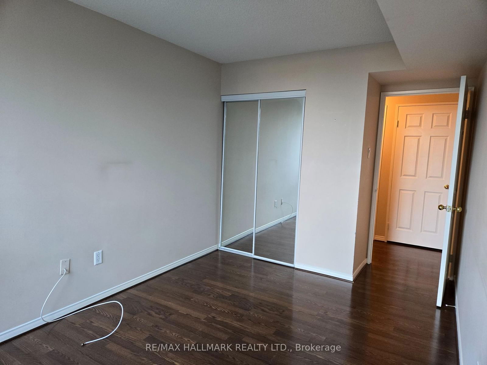 7825 Bayview Ave, unit 224 for rent