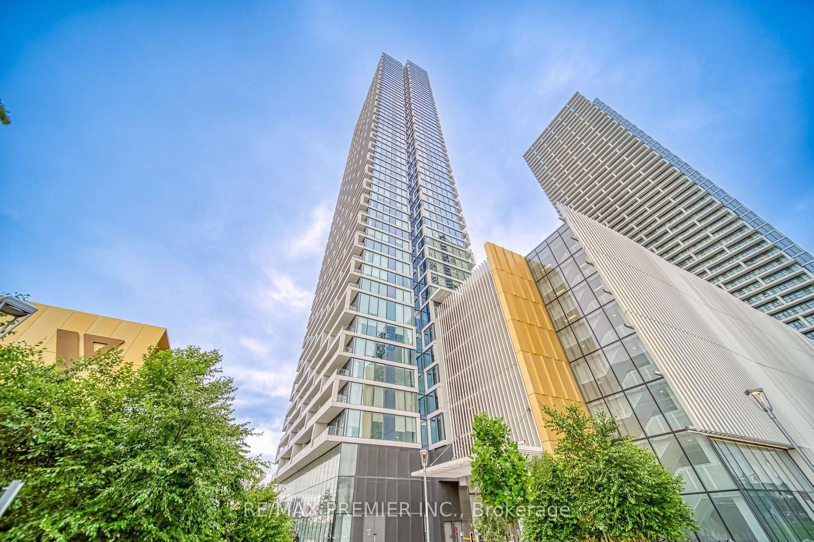 5 Buttermill Ave, unit 503 for sale - image #1