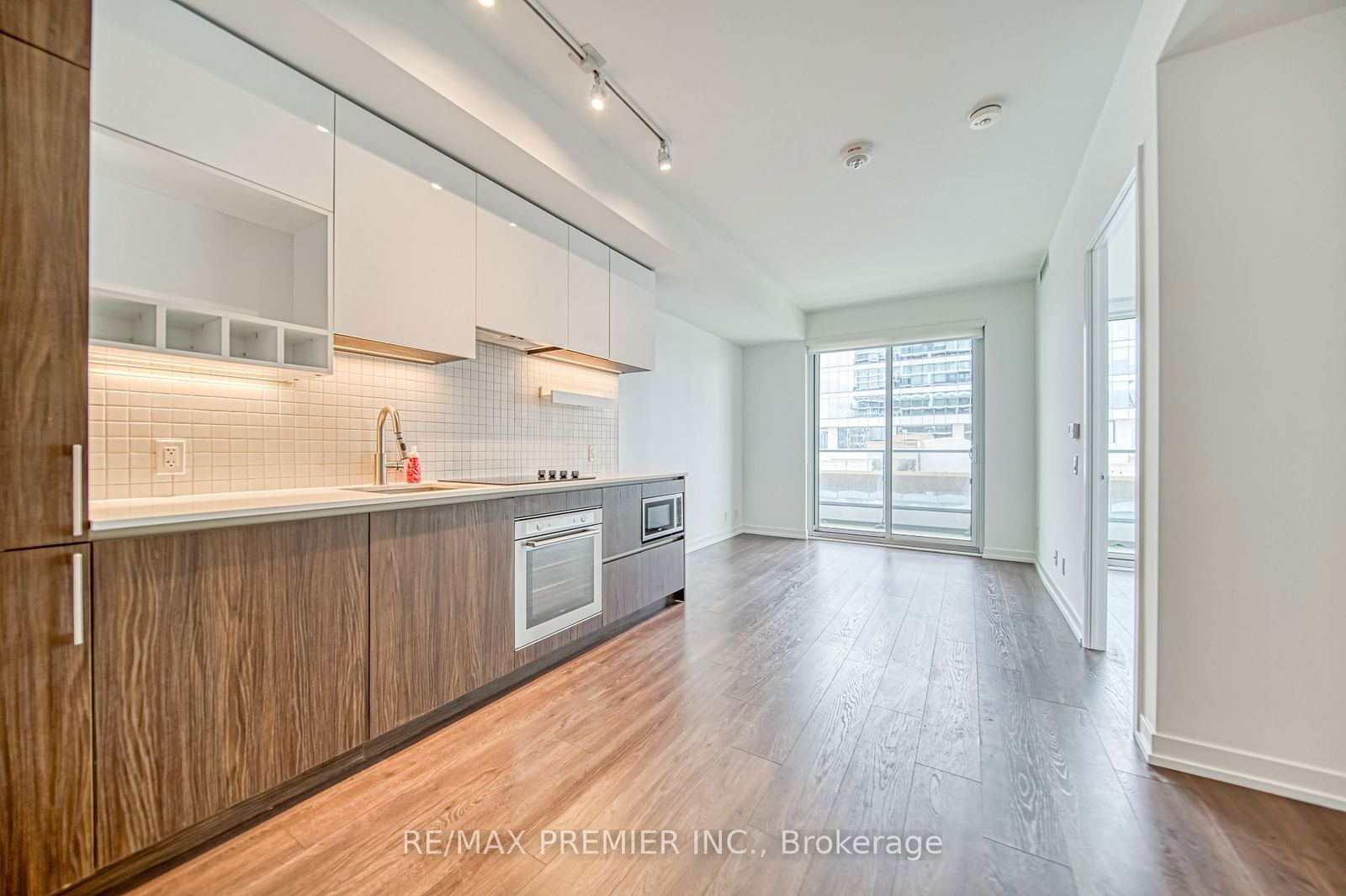 5 Buttermill Ave, unit 503 for sale - image #14