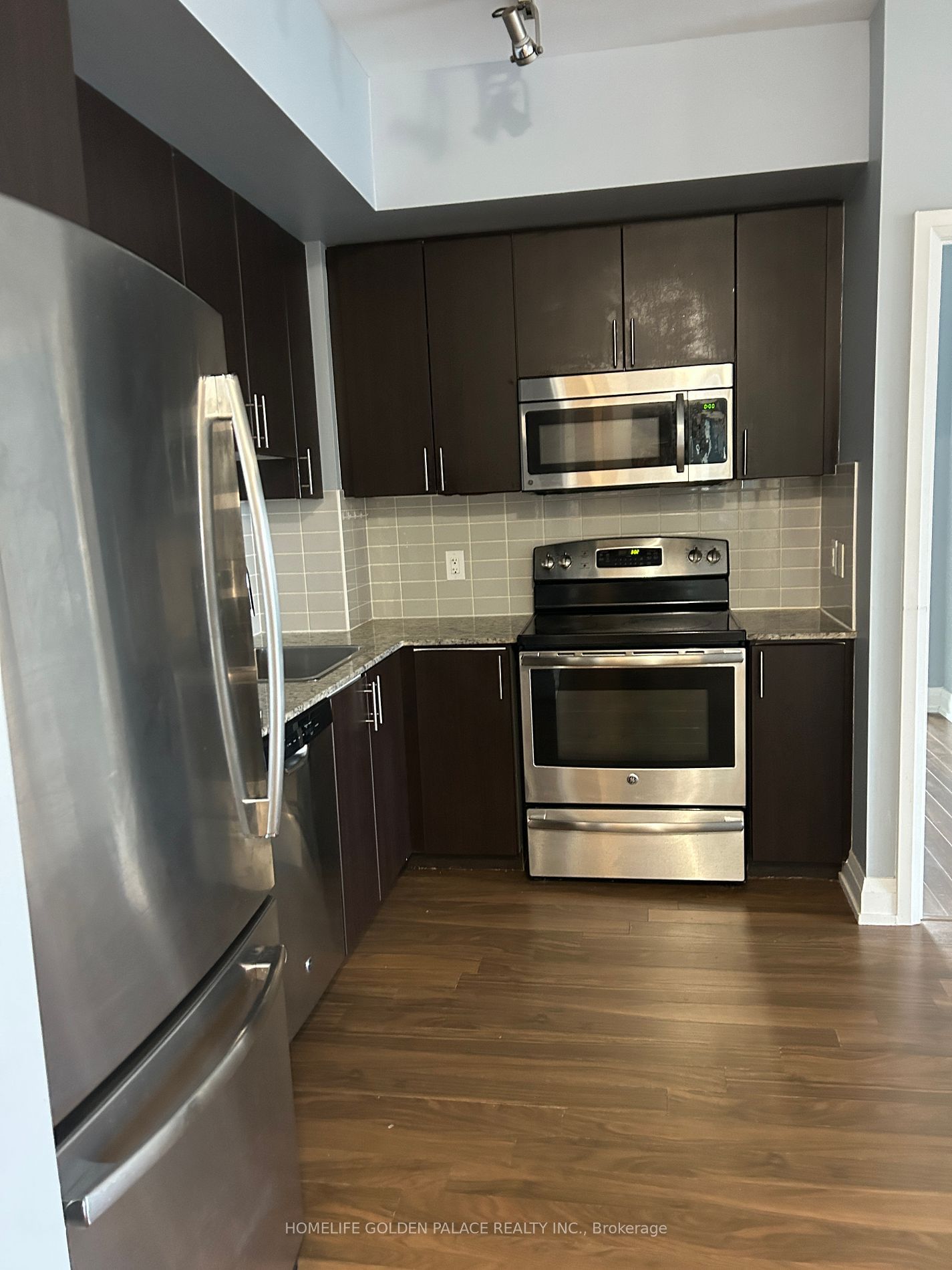 7171 Yonge St, unit 1815 for rent