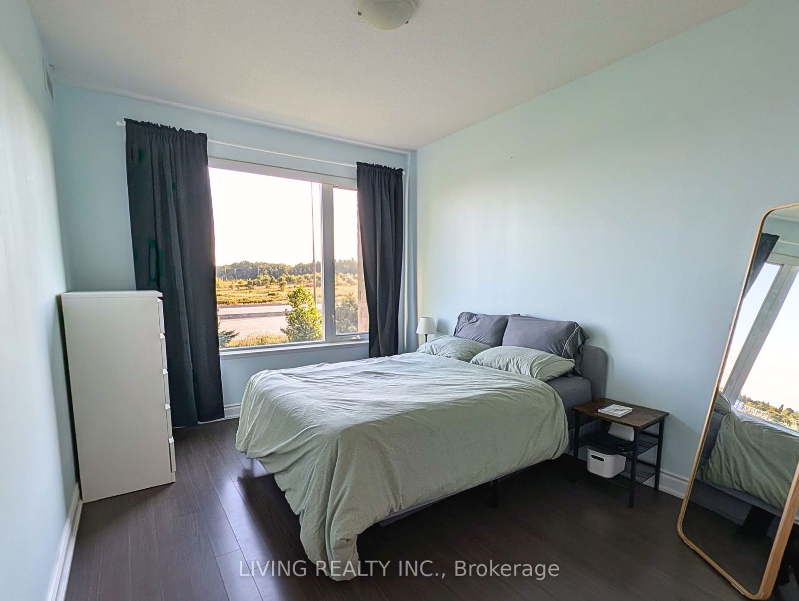 325 South Park Rd, unit 312 for sale - image #8