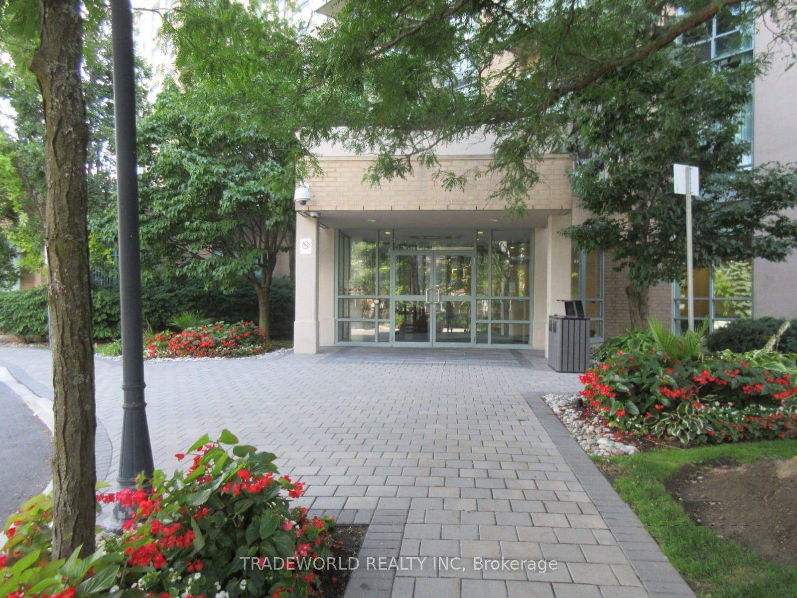 3 Ellesmere St, unit 612 for rent - image #3