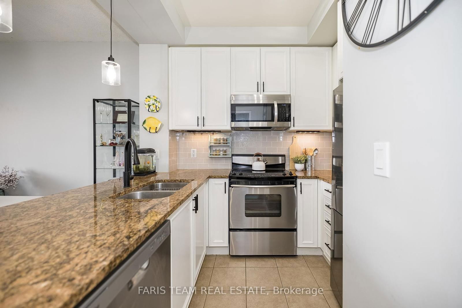 9235 Jane St, unit 701 for sale - image #8