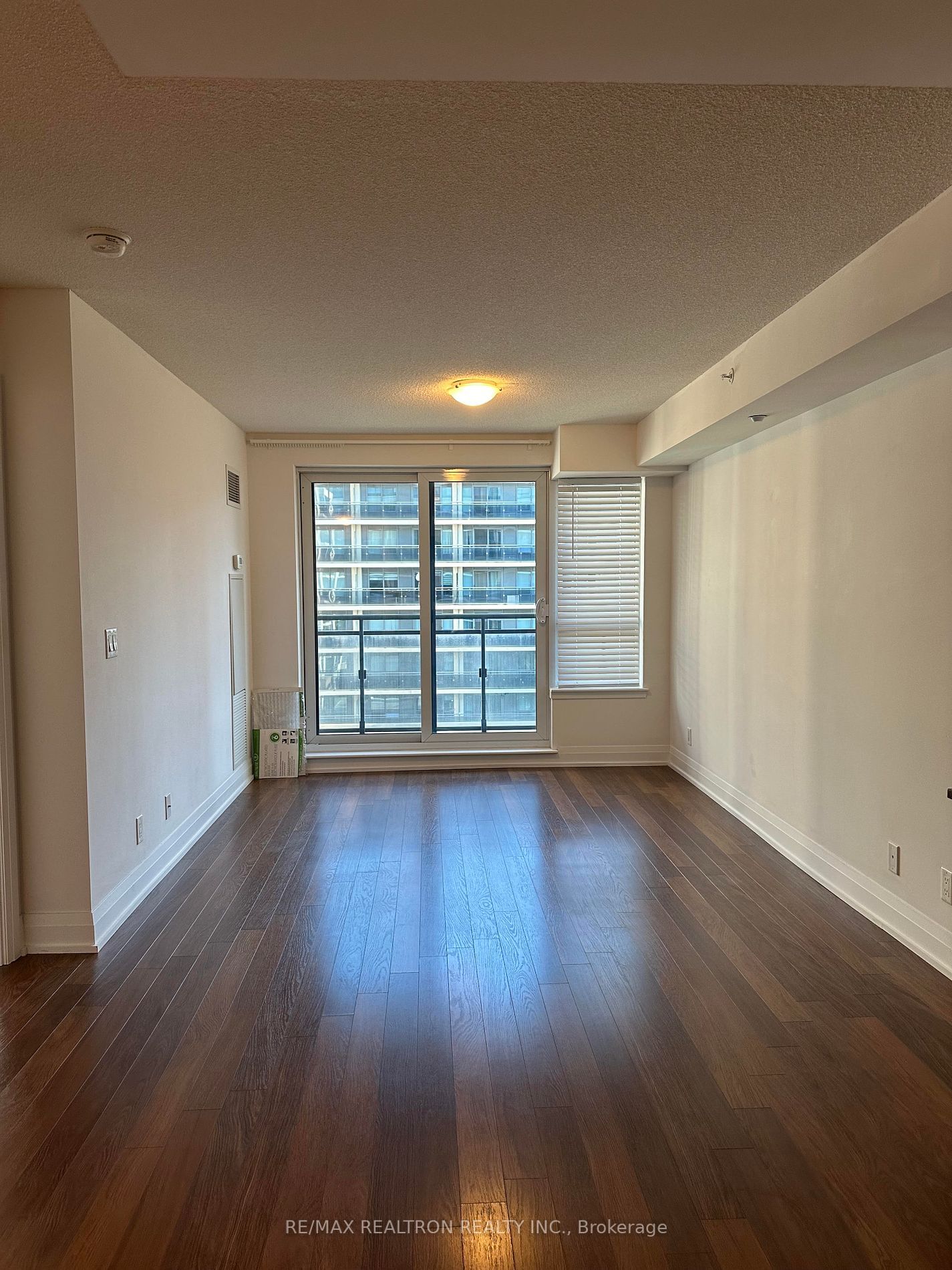 376 Highway 7 E, unit 710A for rent - image #8