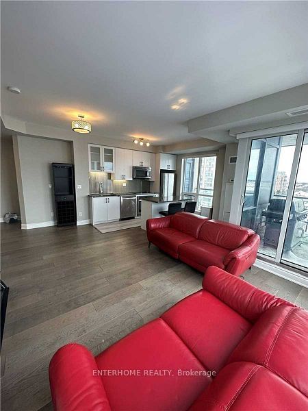 9090 Yonge St, unit 808B for rent - image #4