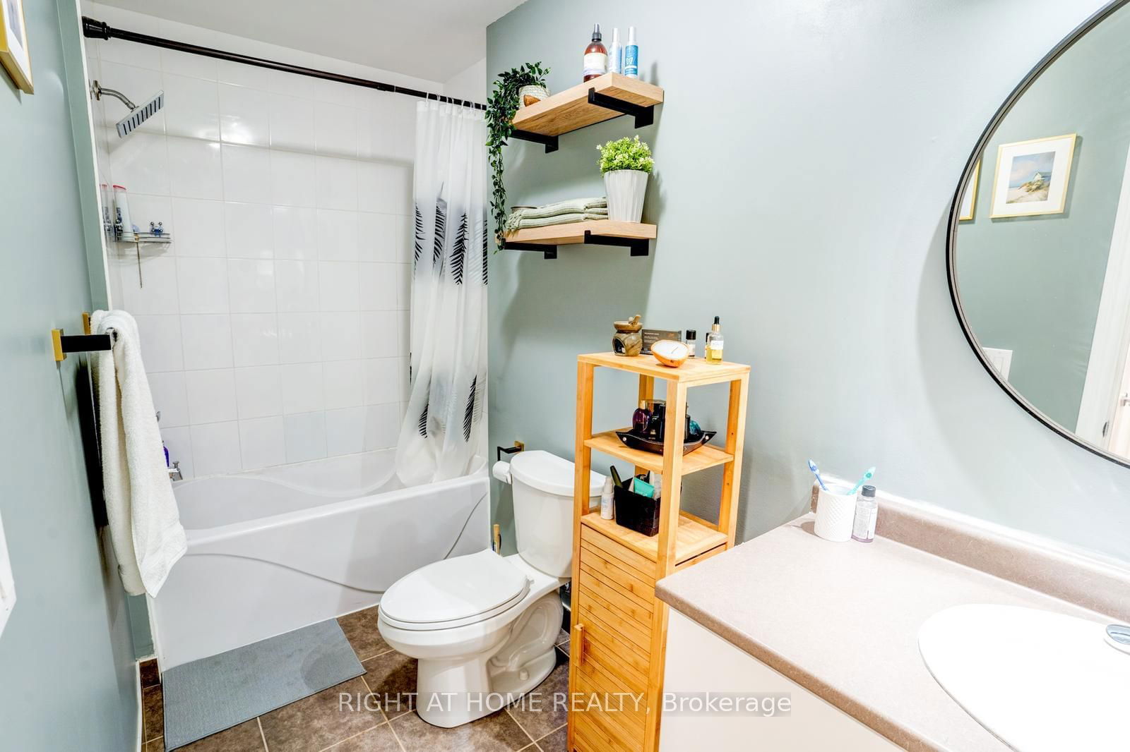 7730 kipling Ave, unit 810 for sale - image #17