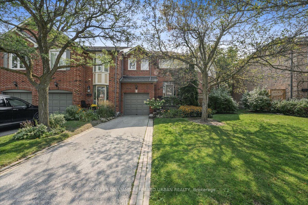 31 Glen Cres for sale  - image #1