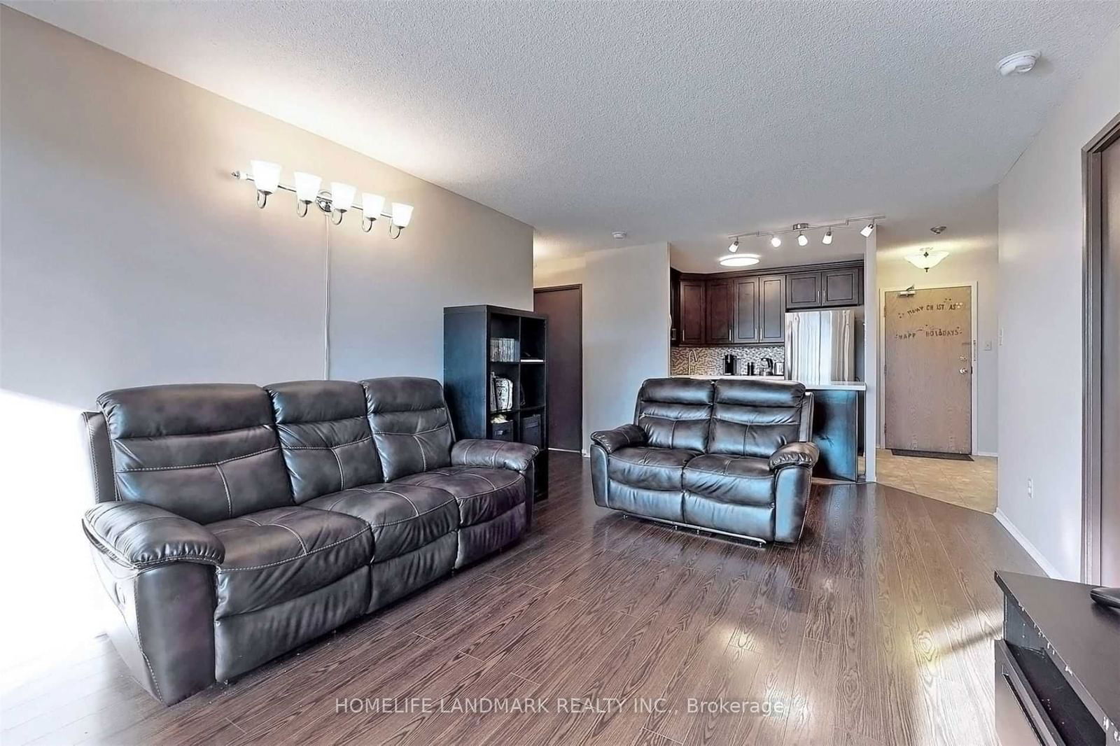 326 Major Mackenzie Dr E, unit 321 for sale - image #7