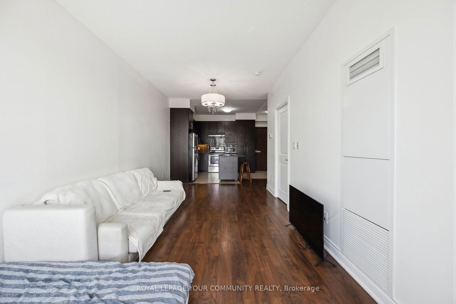 325 South Park Rd, unit 708 for sale - image #25