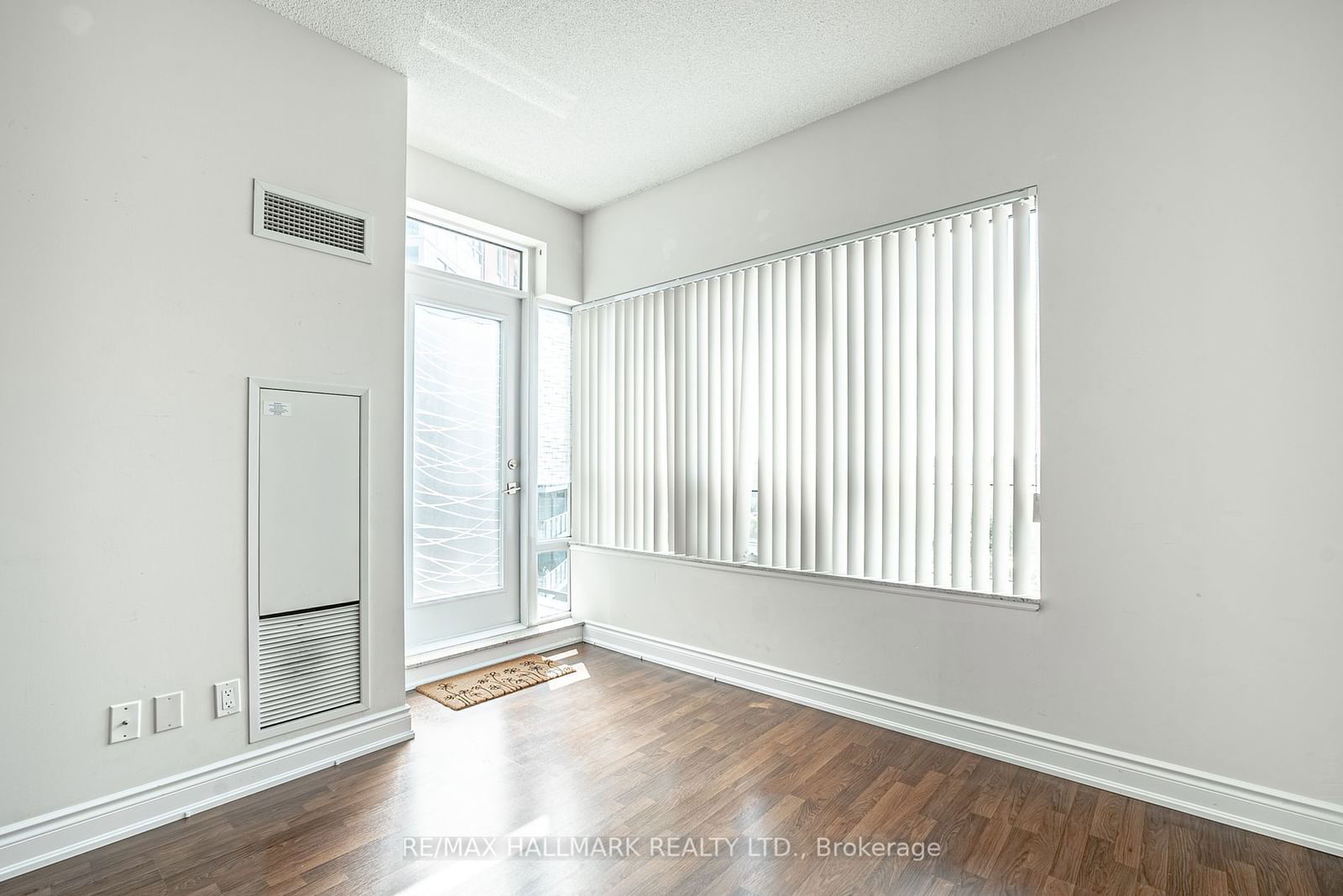 60 South Town Ctre, unit 720 for rent - image #13