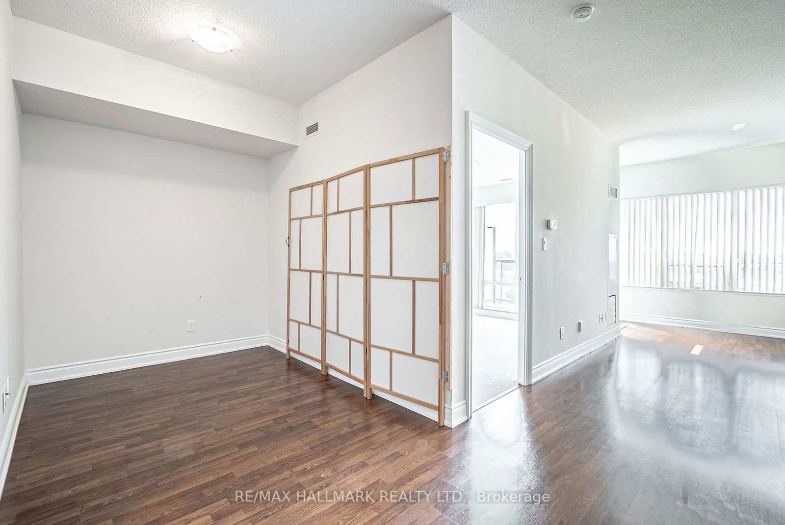 60 South Town Ctre, unit 720 for rent - image #4