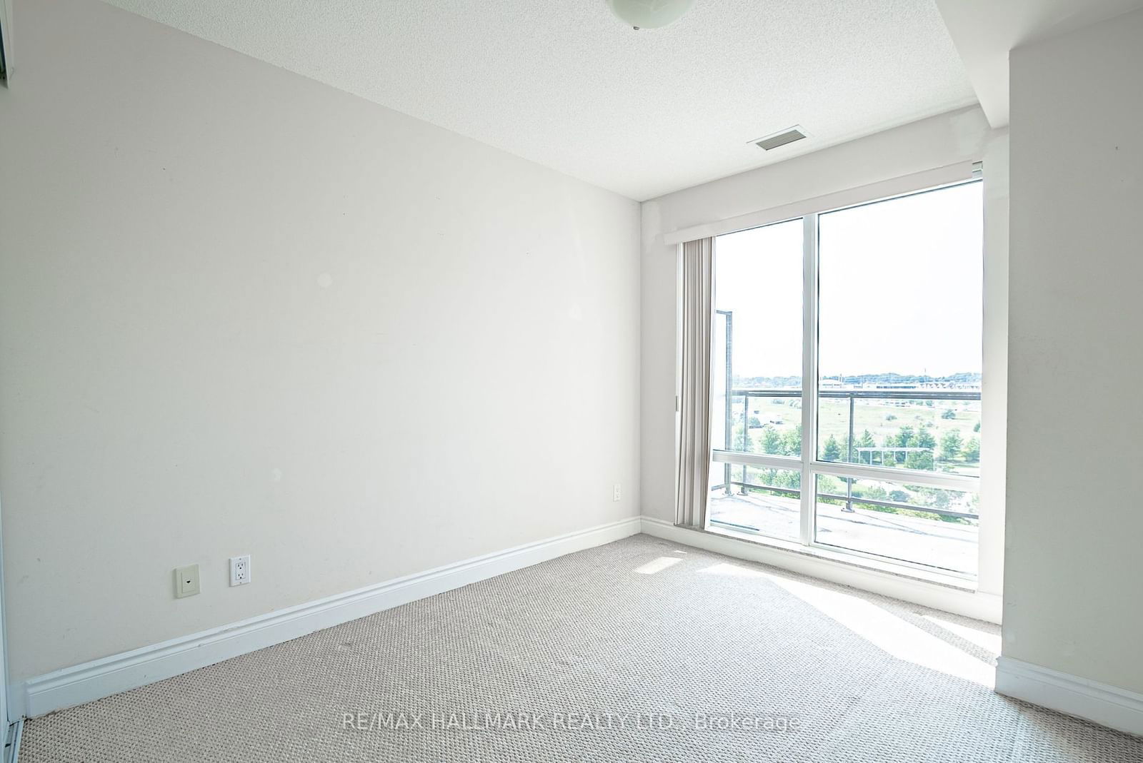 60 South Town Ctre, unit 720 for rent - image #9