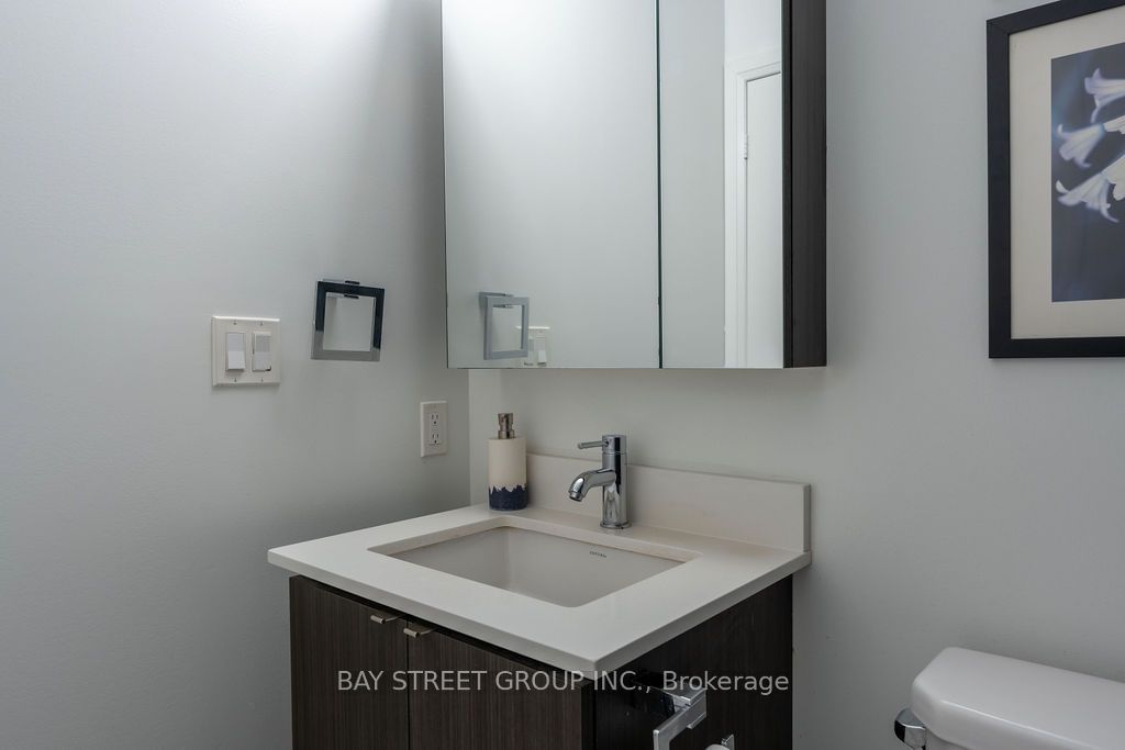 65 Oneida Cres, unit 410 for rent - image #6