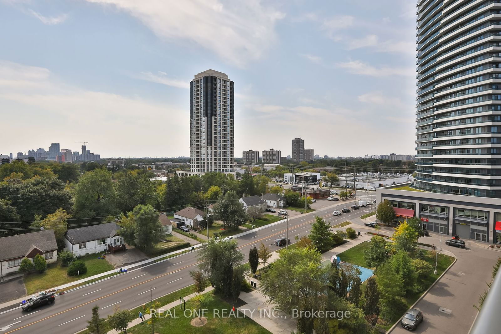 7167 Yonge St S, unit 819 for sale