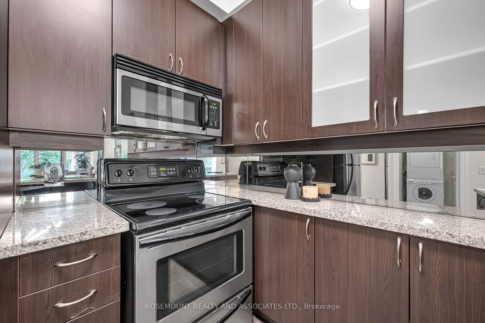 39 Upper Duke Cres, unit 223 for sale - image #16