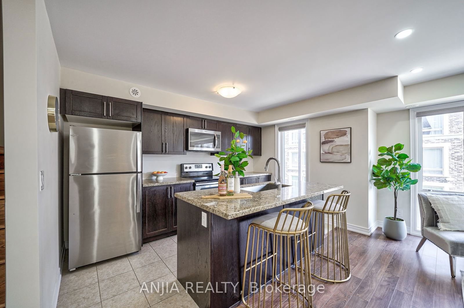 10 Dunsheath Way, unit 216 for sale - image #10