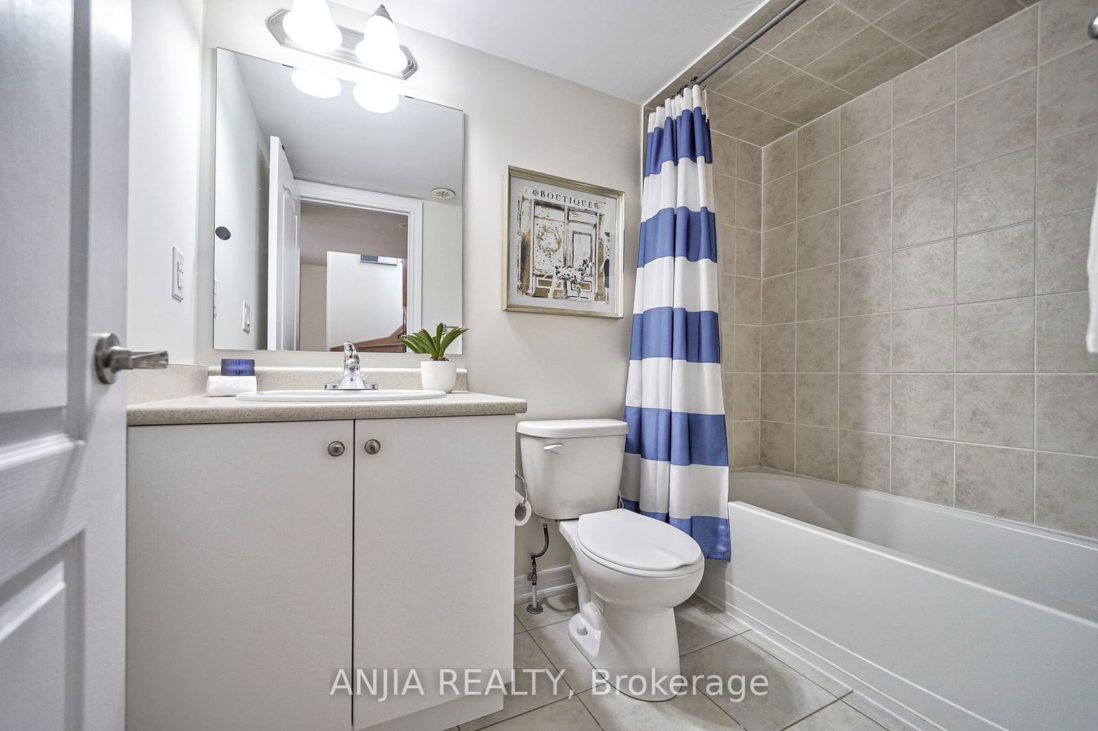 10 Dunsheath Way, unit 216 for sale - image #24