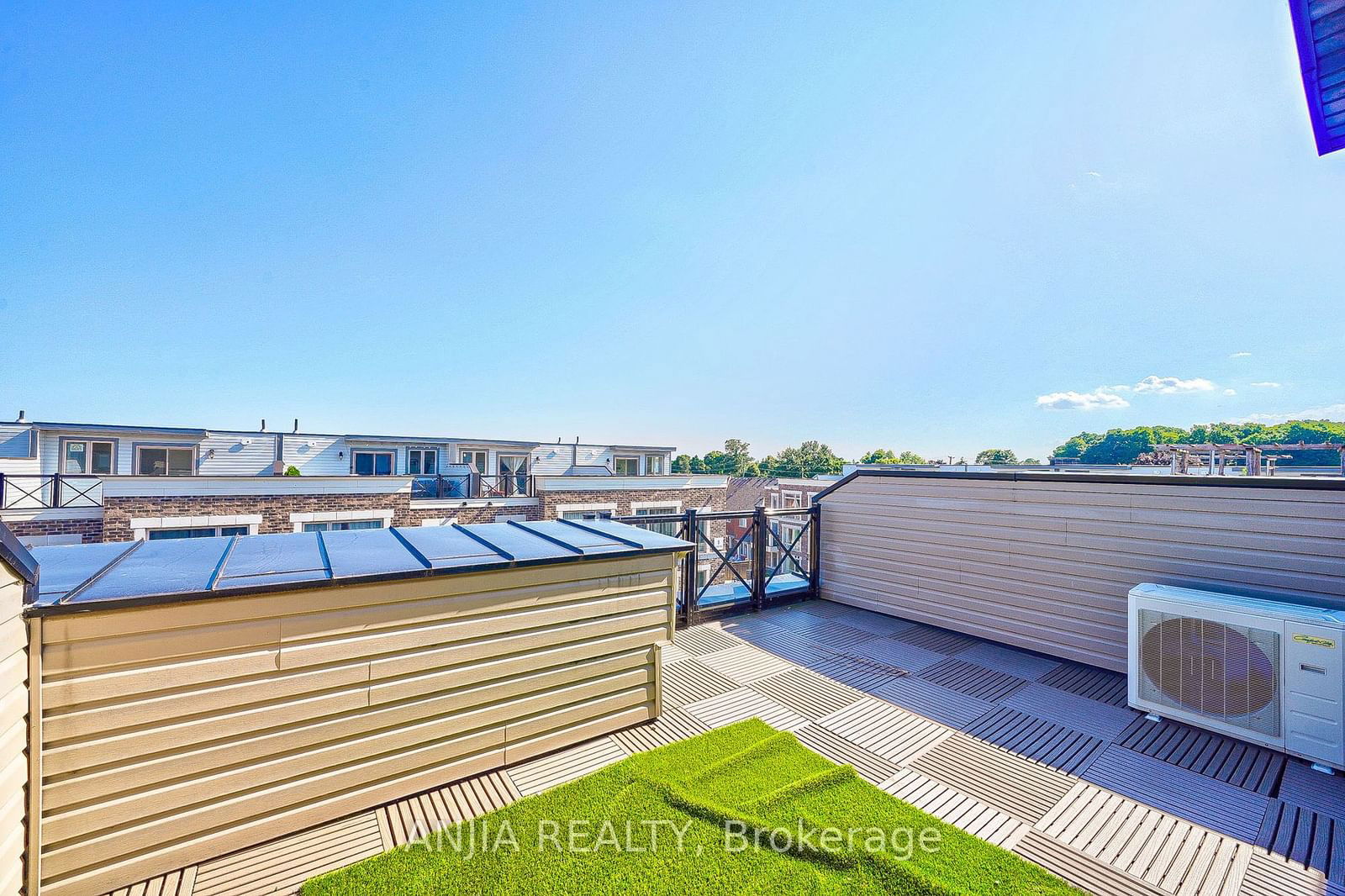 10 Dunsheath Way, unit 216 for sale - image #33