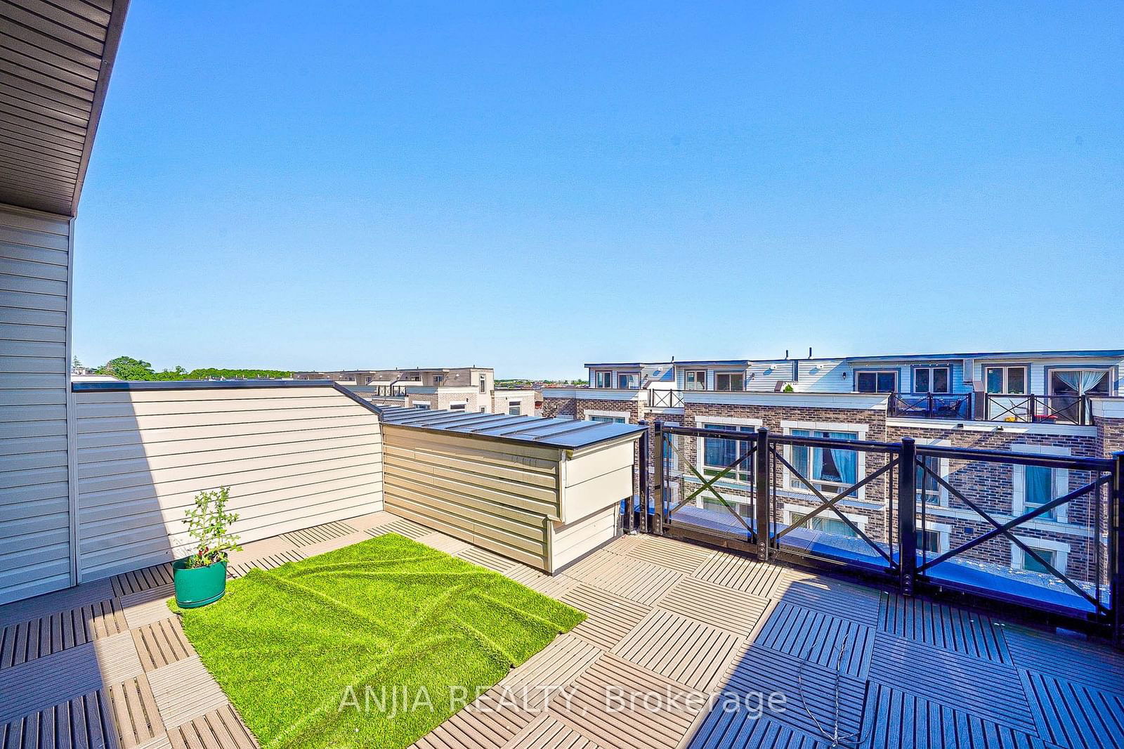 10 Dunsheath Way, unit 216 for sale - image #34