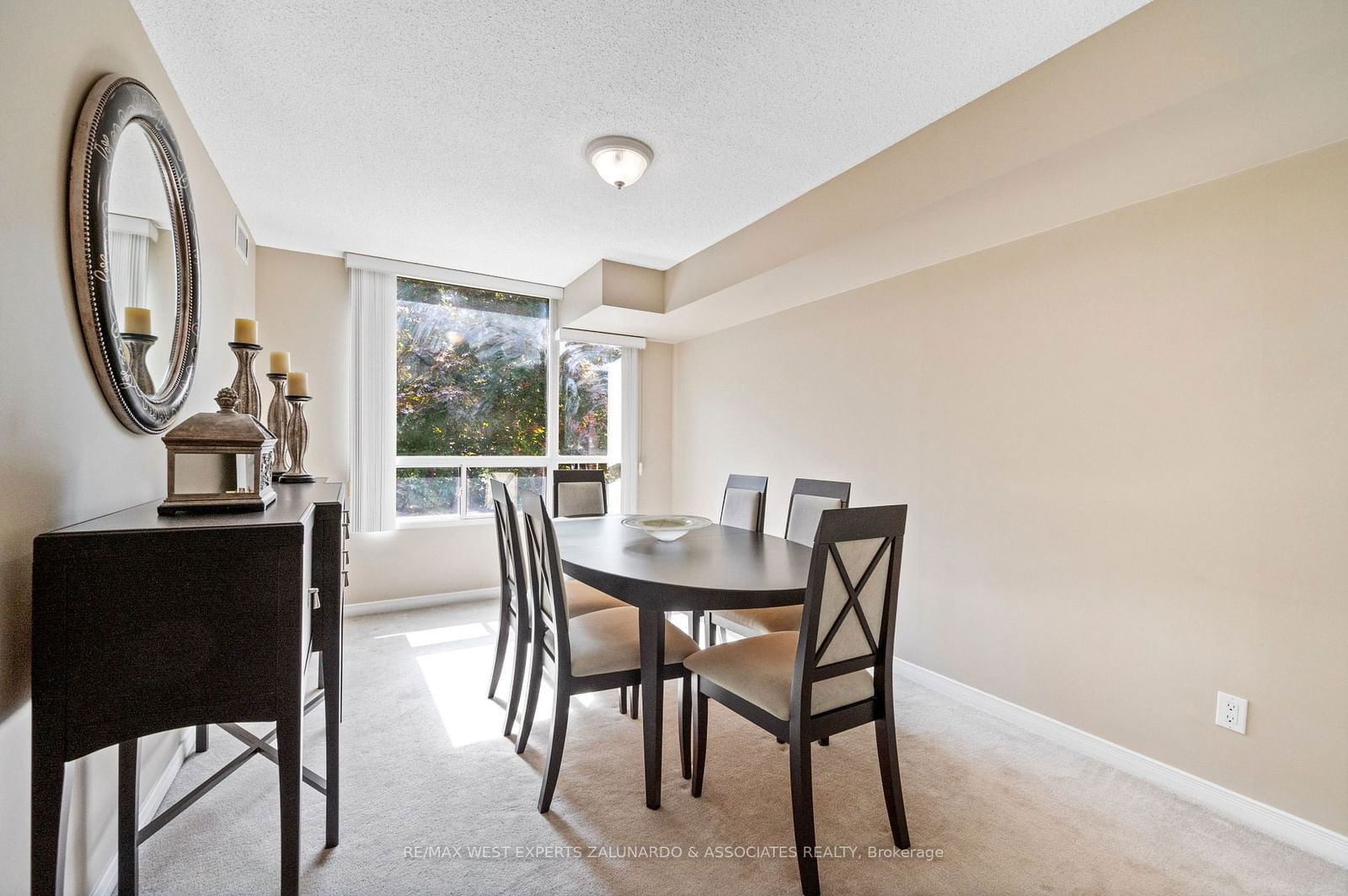 19 Northern Heights Dr, unit 208 for sale - image #17