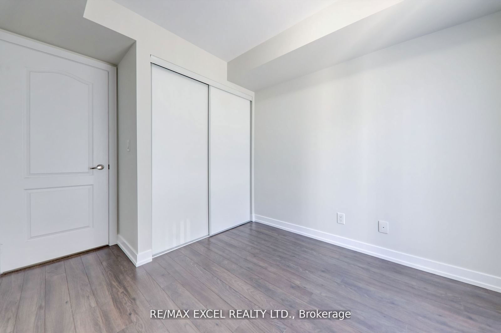 55 Lindcrest Manr, unit 1011 for sale - image #19