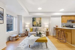 312 John St, unit 176 for sale - image #6