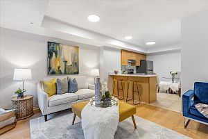 312 John St, unit 176 for sale - image #7