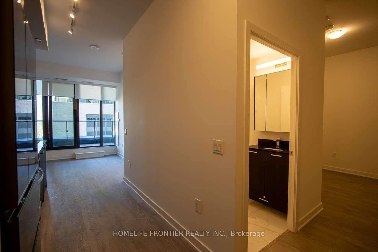 120 Eagle Rock Way, unit 805 for sale - image #8