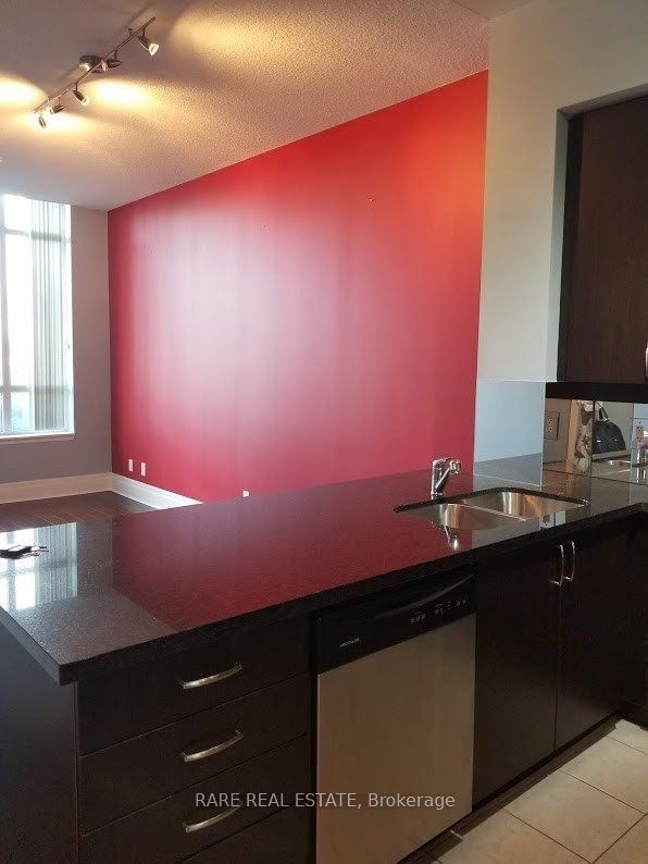 131 Upper Duke Cres, unit 105H for rent