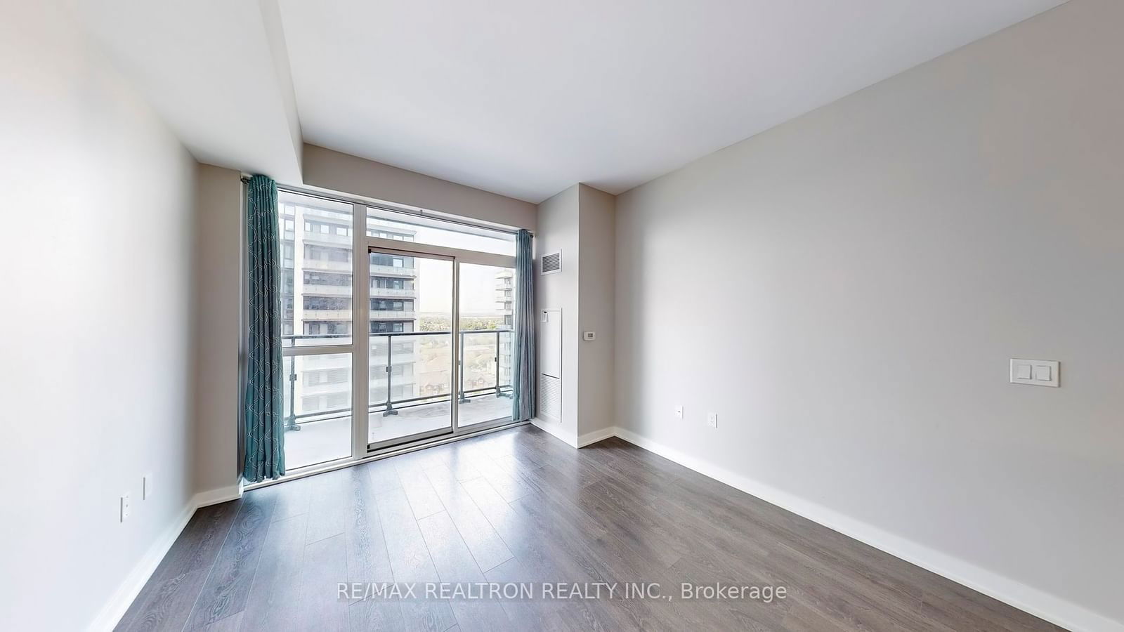 75 Oneida Cres, unit 1710 for sale - image #7