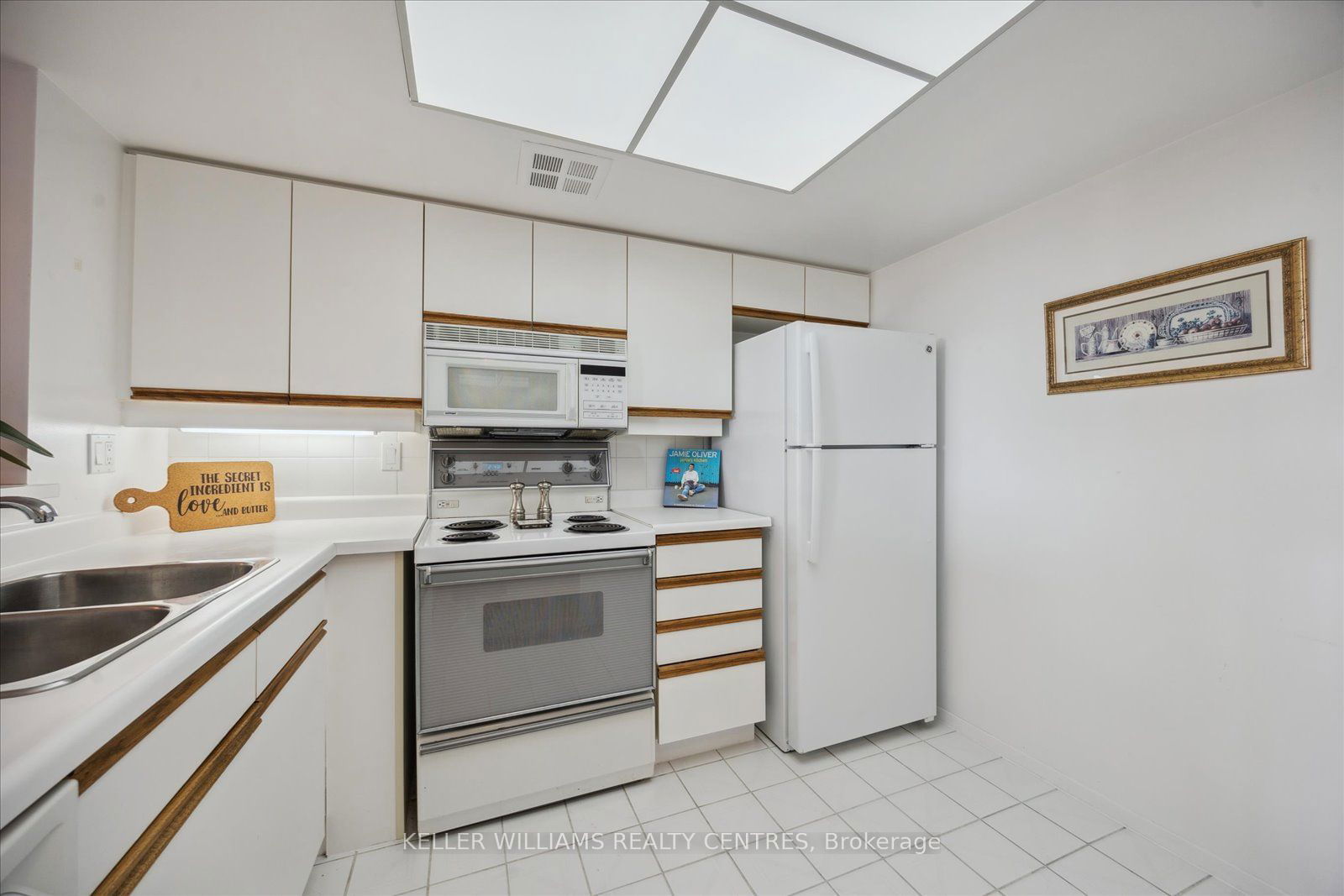 22 Clarissa Dr, unit 912 for sale - image #7